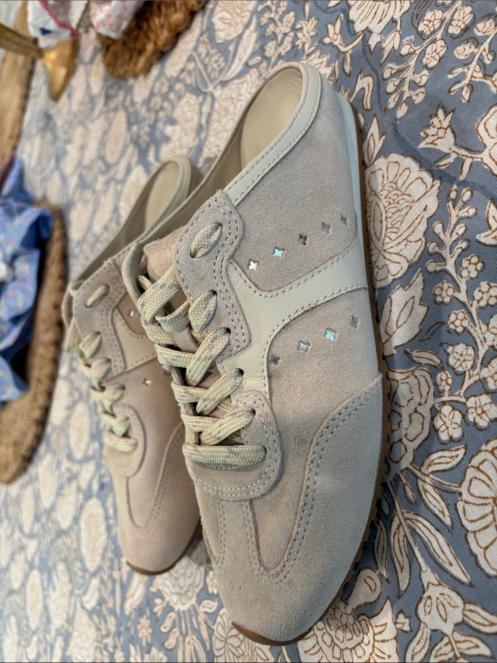 Casual Suede Lace-Up Sneakers - Light Beige - Picture 4 of 5